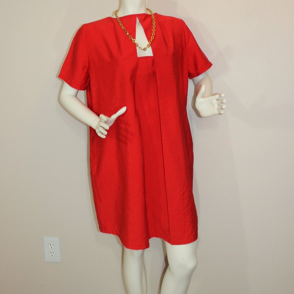 AMS Pure Collection red back zip short sleeve  2 pockets  Made in Spain size 12